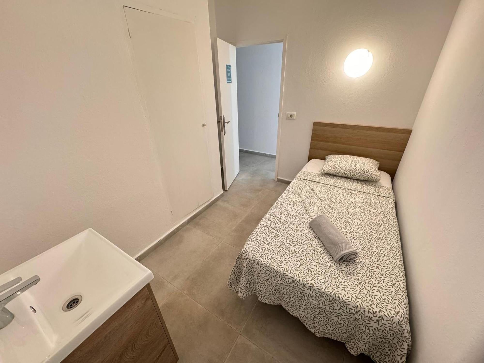 מלון Sant Antoni de Portmany Hostal Cisne מראה חיצוני תמונה
