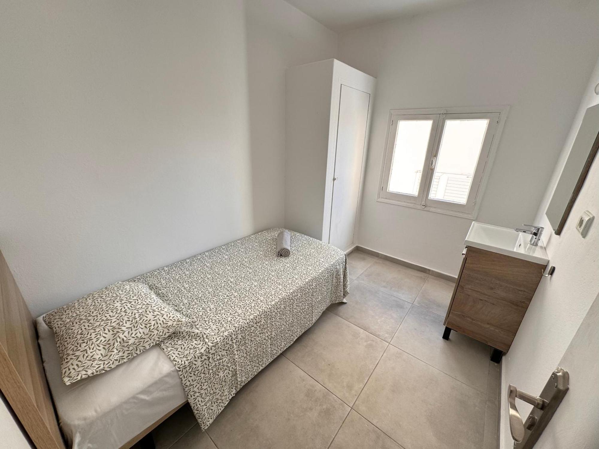 מלון Sant Antoni de Portmany Hostal Cisne מראה חיצוני תמונה